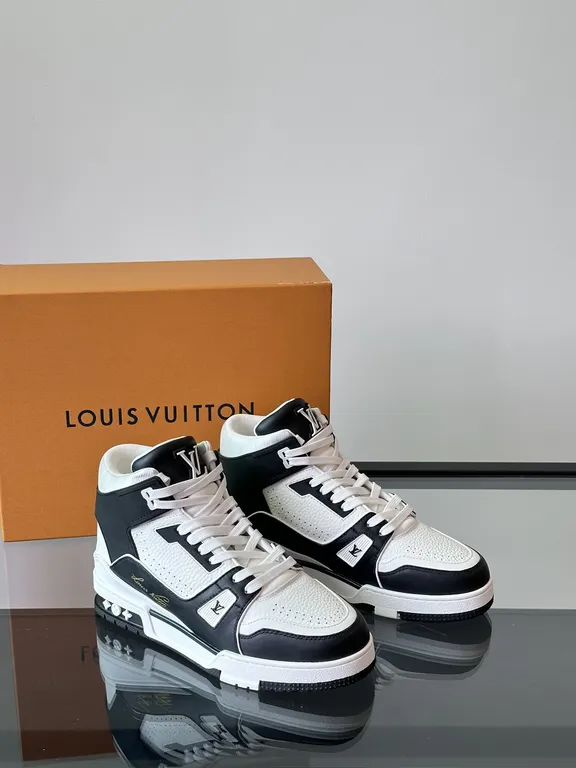 Louis Vuitton Shoe 